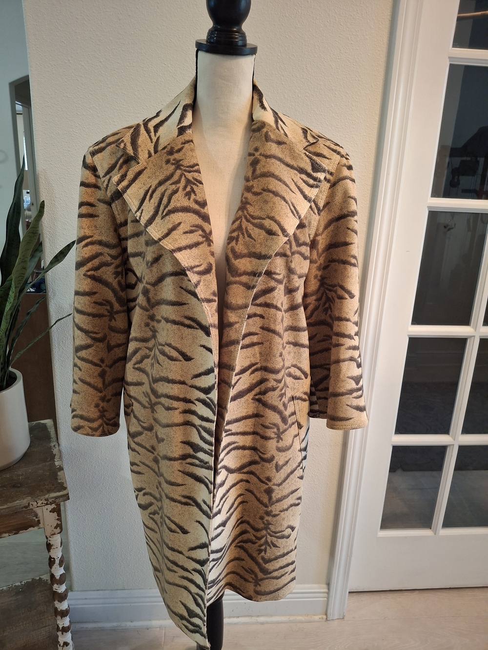 Vintage Y2K Alberto Makali Tan and Black Tiger-Stripe Open Front Trench Coat